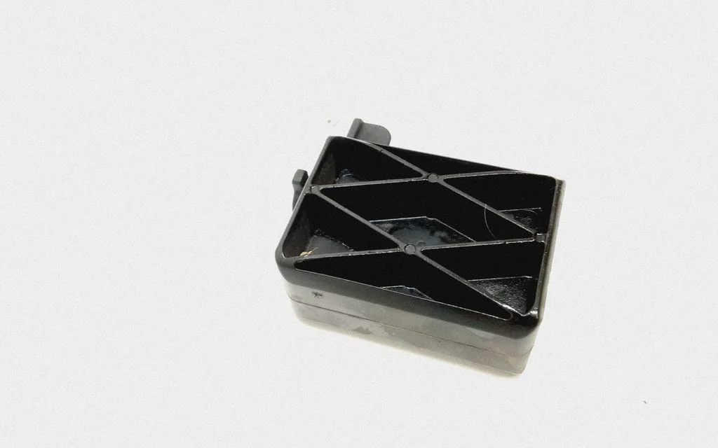 Radiator mount bracket – Volvo S60 (2011-2013)