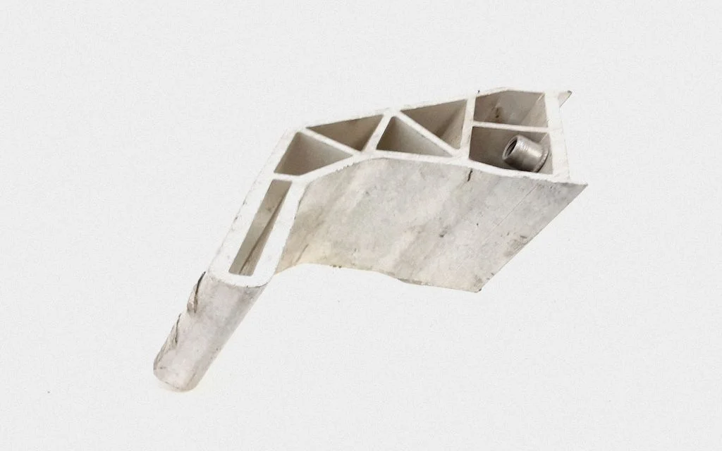 Radiator mount bracket – Mercedes-Benz C-Class W205 (2014-2021)