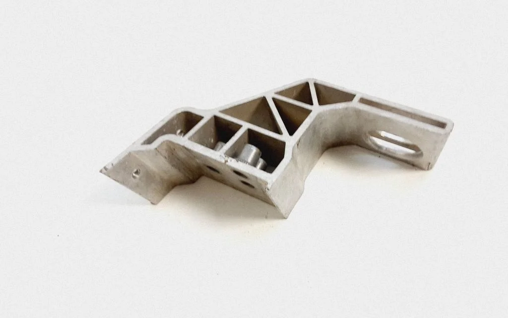 Radiator mount bracket – Mercedes-Benz C-Class W205 (2014-2021)