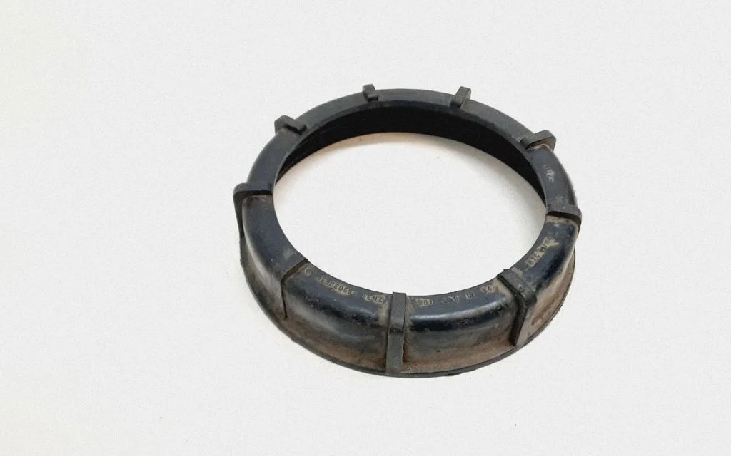 Kütusepumba (paagis) lukustusmutter – Mercedes-Benz Sprinter W901 W902 W903 W904 (1995-2007)
