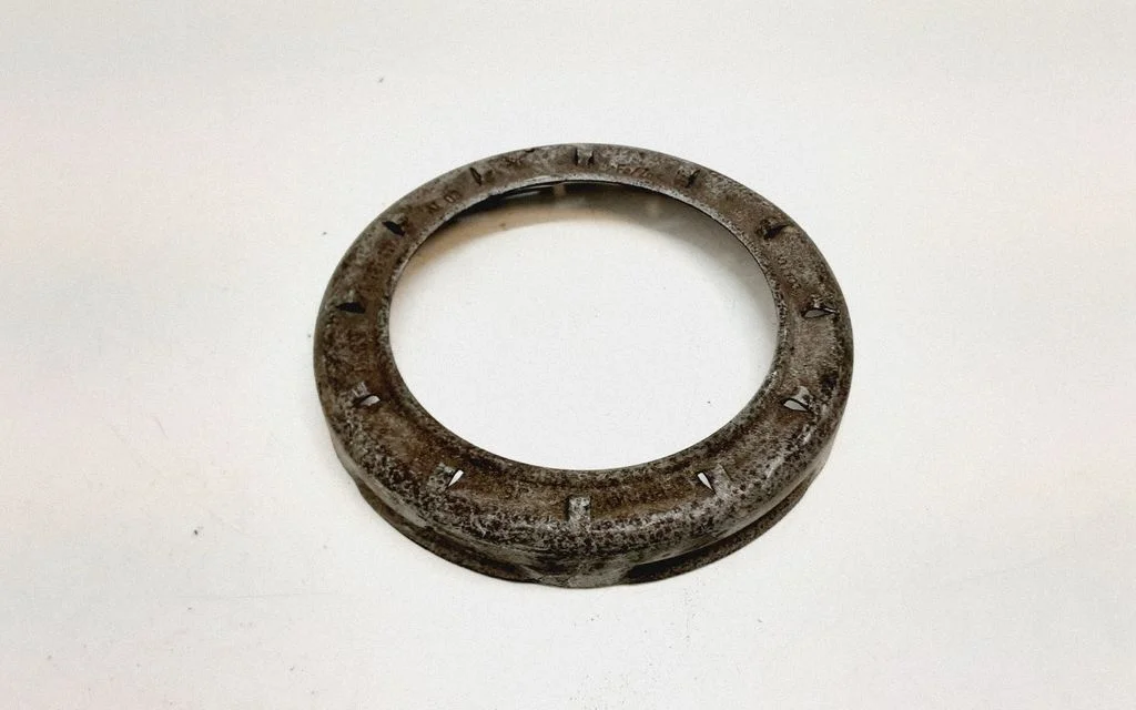 Kütusepumba (paagis) lukustusmutter – BMW 5-seeria E60 E61 (2004-2010)