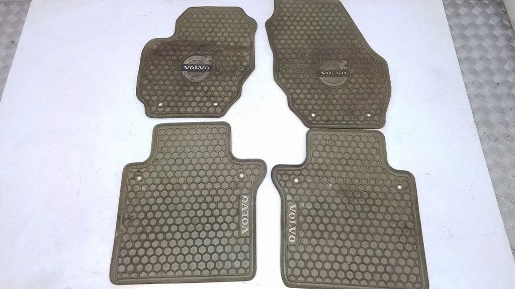 Car floor mat set – Volvo S80 (2007-2013)