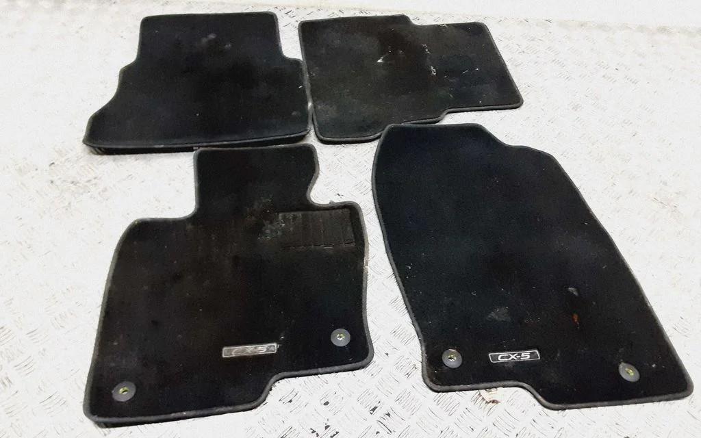 Car floor mat set – Mazda CX-5 II (2017-2025)