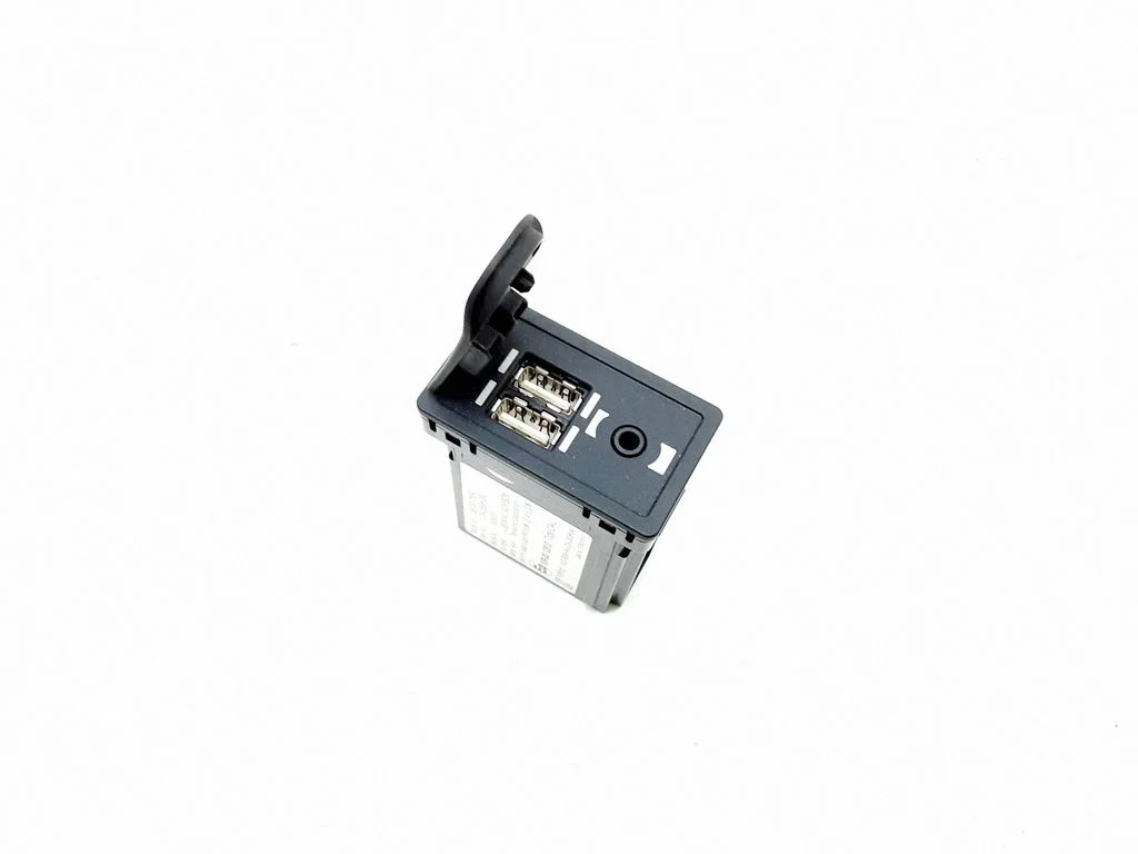 USB socket connector