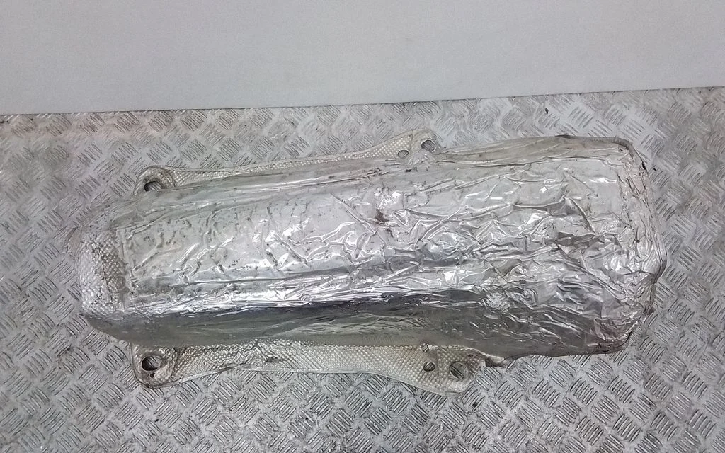 Exhaust heat shield – Volvo XC90 (2007-2014)