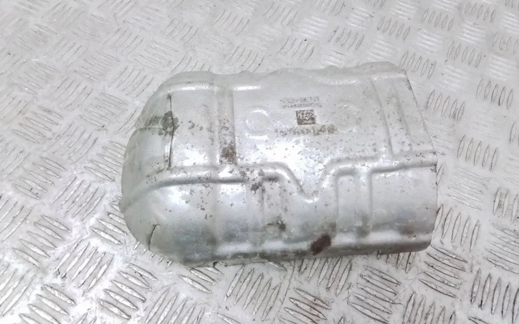 Exhaust heat shield – Chrysler Pacifica (2017-)