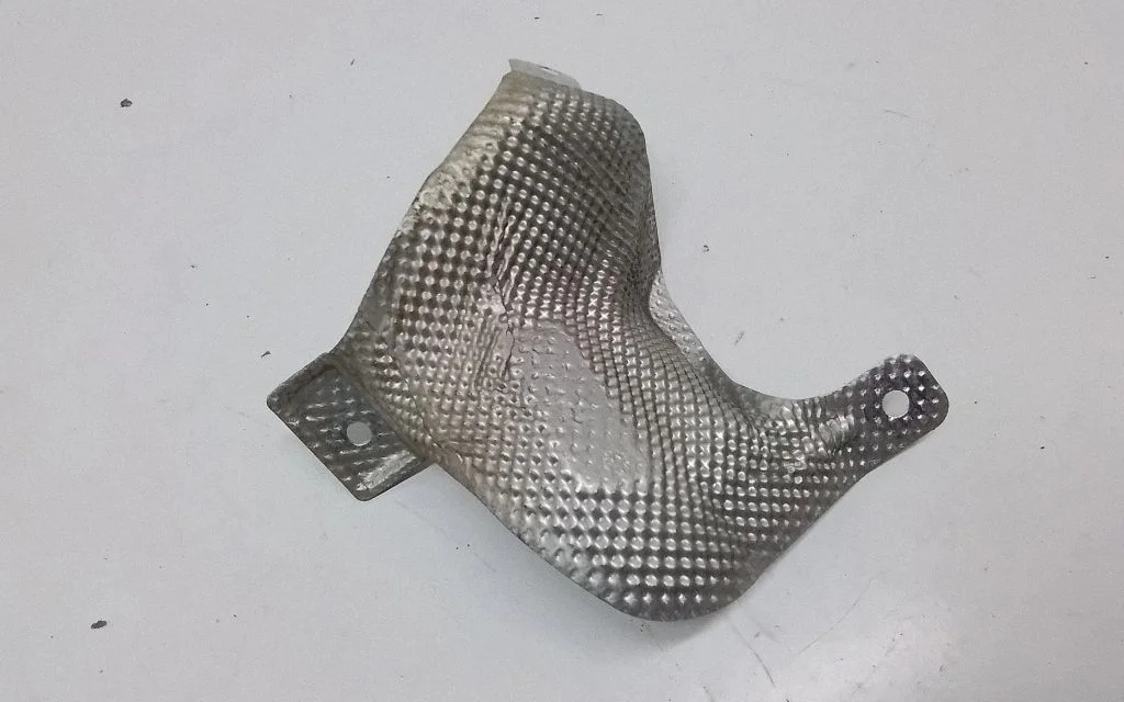 Exhaust heat shield 7286136