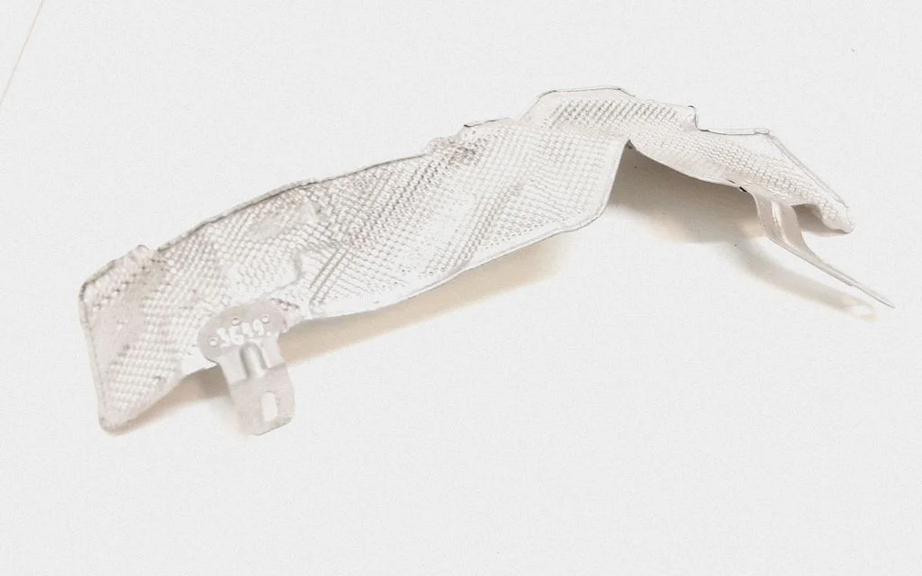 Exhaust heat shield 7193523