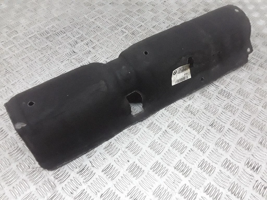 Exhaust heat shield 9167375