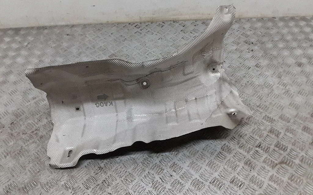 Väljalaske soojusisolatsioon (kuumakaitse) – Mazda CX-5 II (2017-2025)