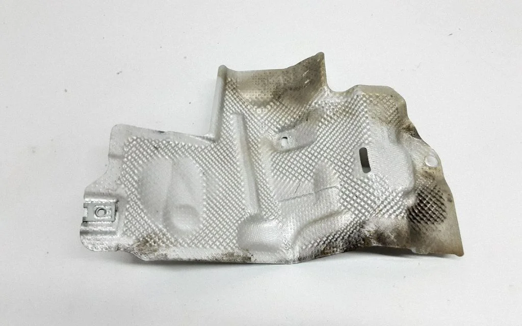 Exhaust heat shield A2056802022