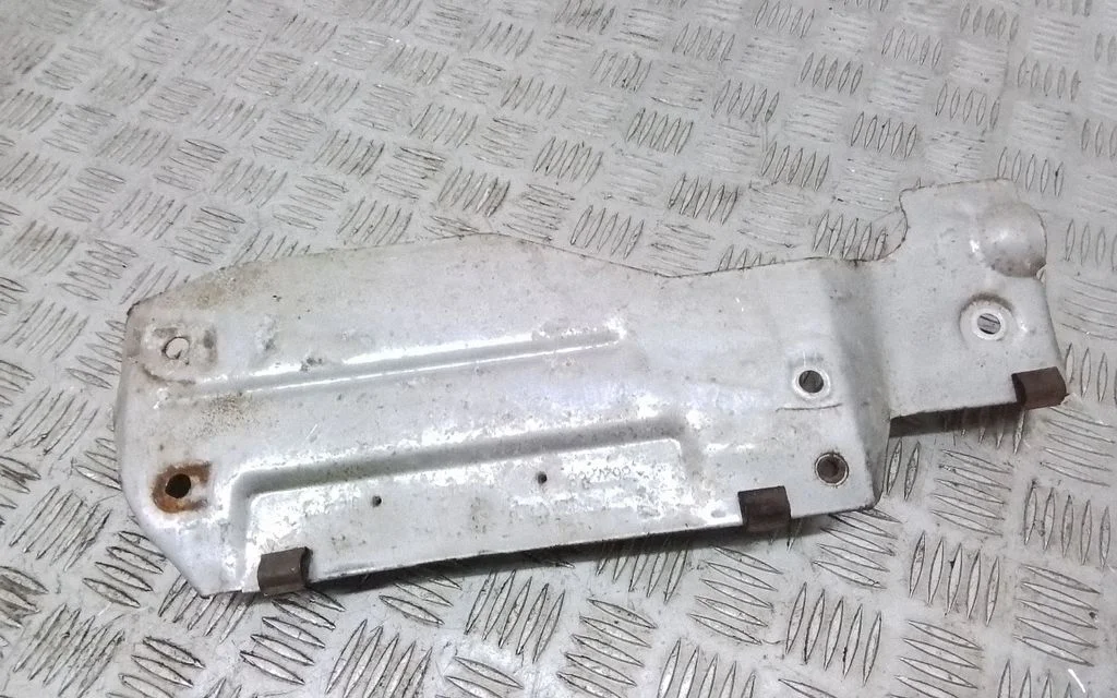 Mootori soojusisolatsioon (kuumakaitse) – Volvo S60 (2001-2004)
