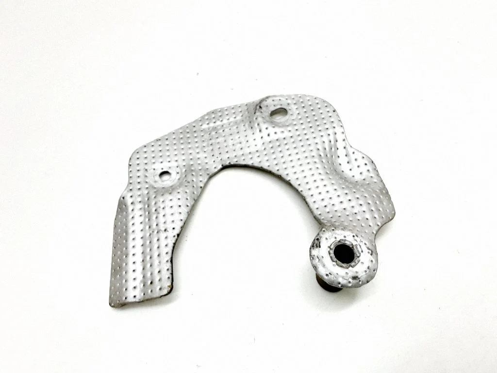 Heat shield in engine bay – Volvo XC60 (2014-2016)