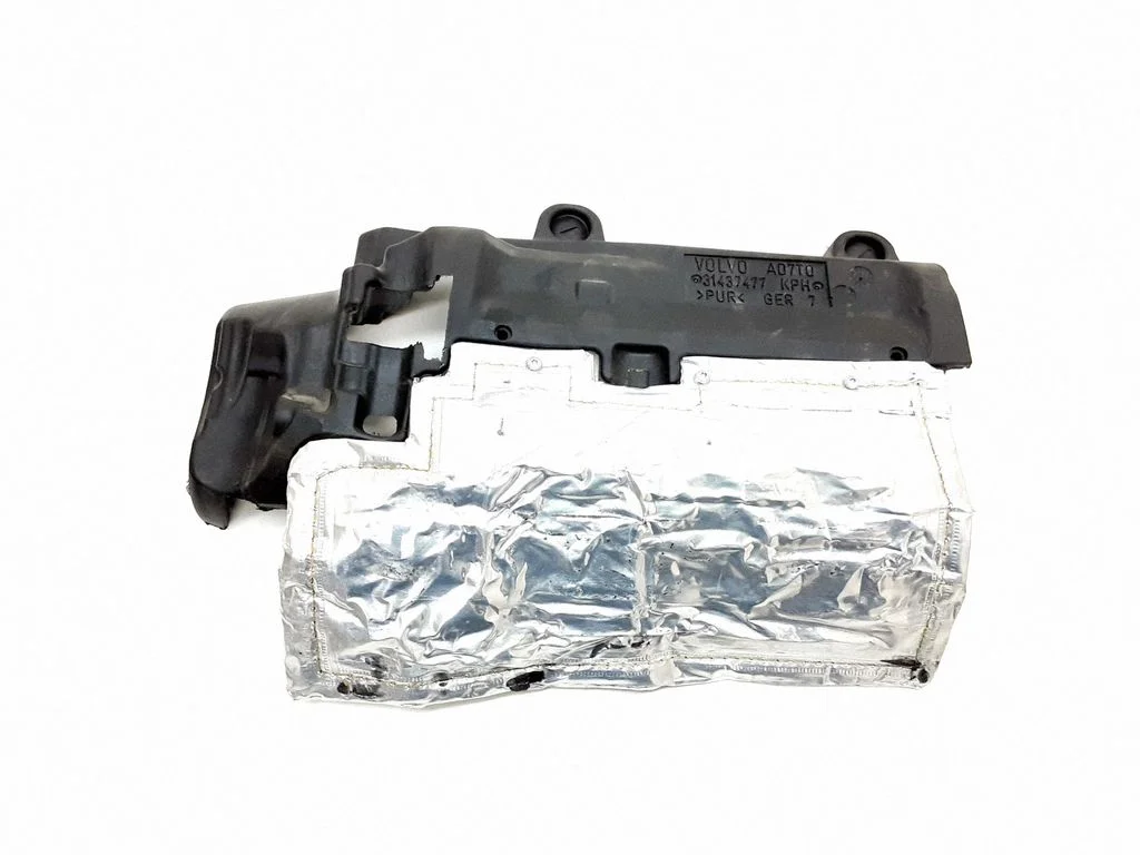 Heat shield in engine bay – Volvo XC90 (2014-)