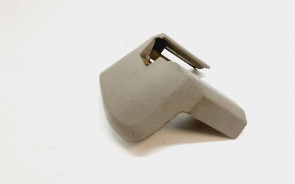 Rear seat rail trim cover – Volvo XC90 (2003-2006)