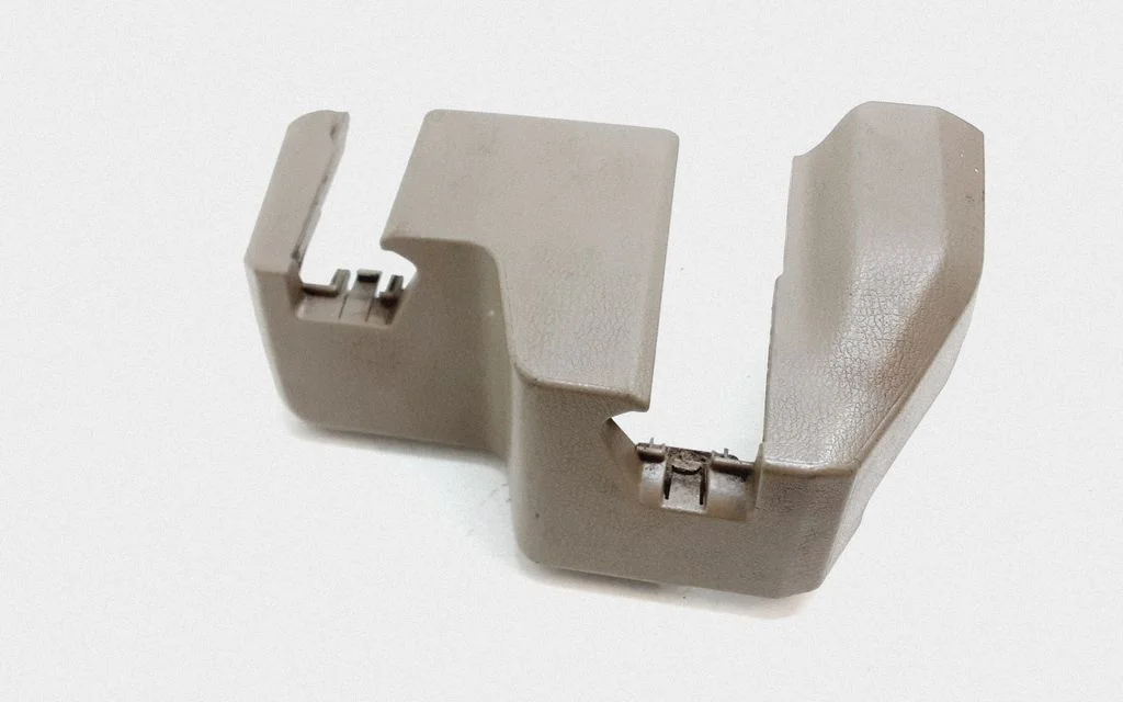 Rear seat rail trim cover – Volvo XC90 (2007-2014)