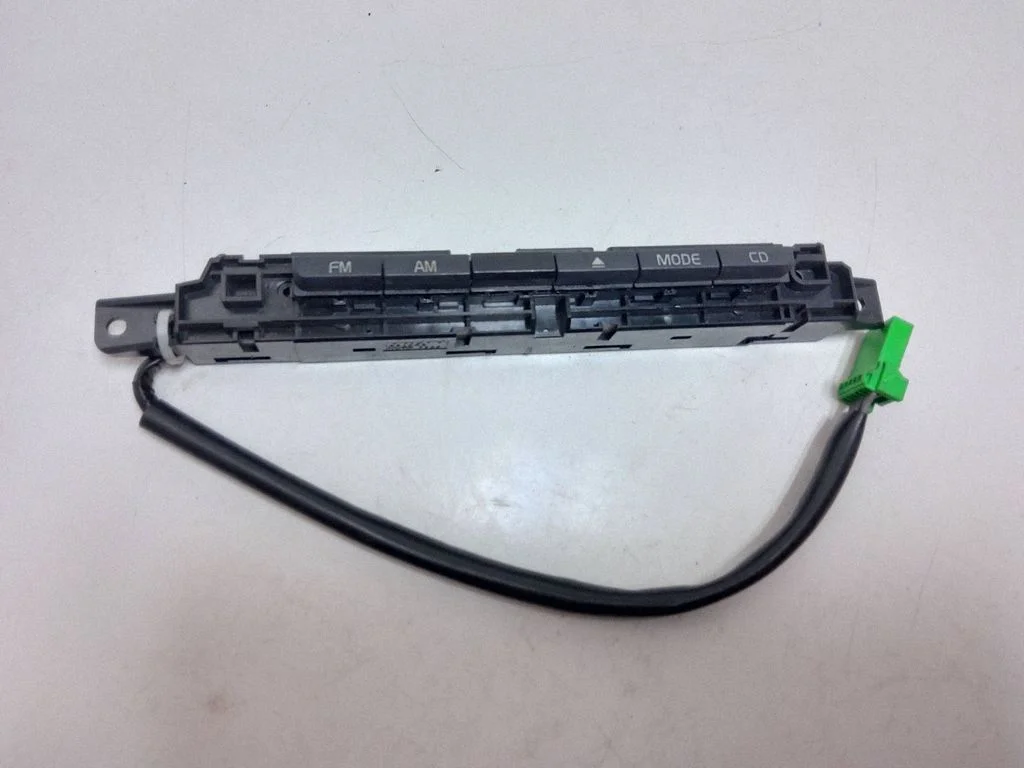 Head unit multimedia control – Volvo XC60 (2009-2013)