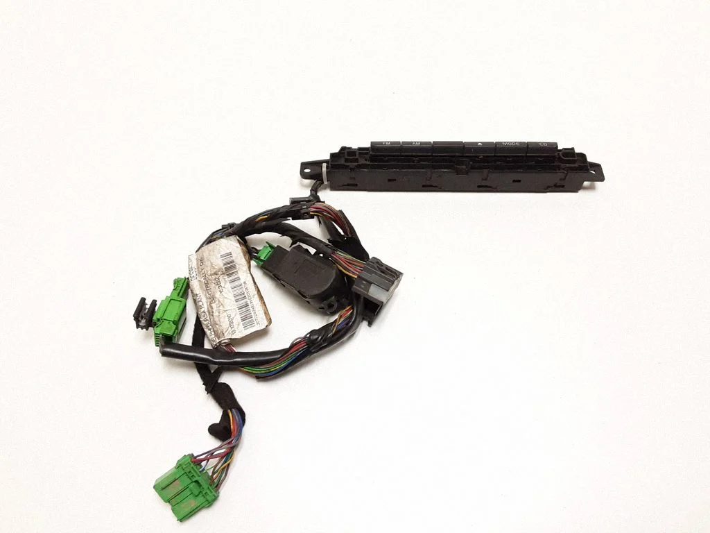Head unit multimedia control – Volvo XC60 (2009-2013)