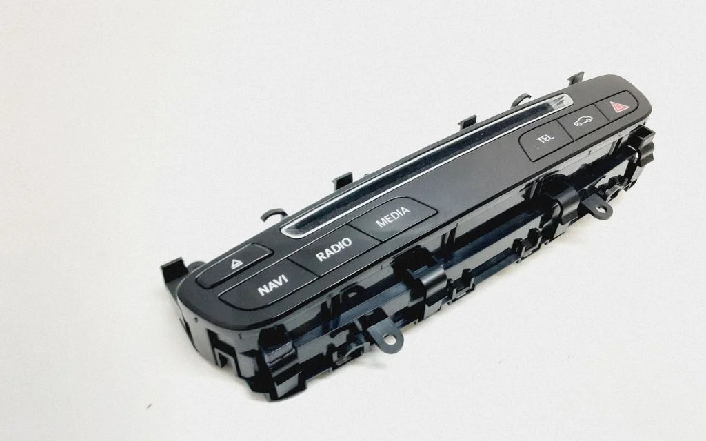 Head unit multimedia control – Mercedes-Benz GLC-Class C253 (2016-)