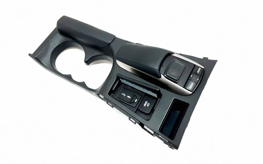 Head unit multimedia control