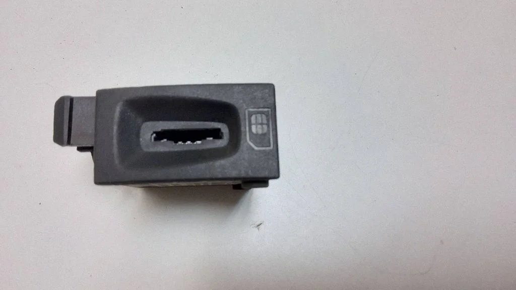 Phone control unit/module – Volvo V50 (2004-2007)