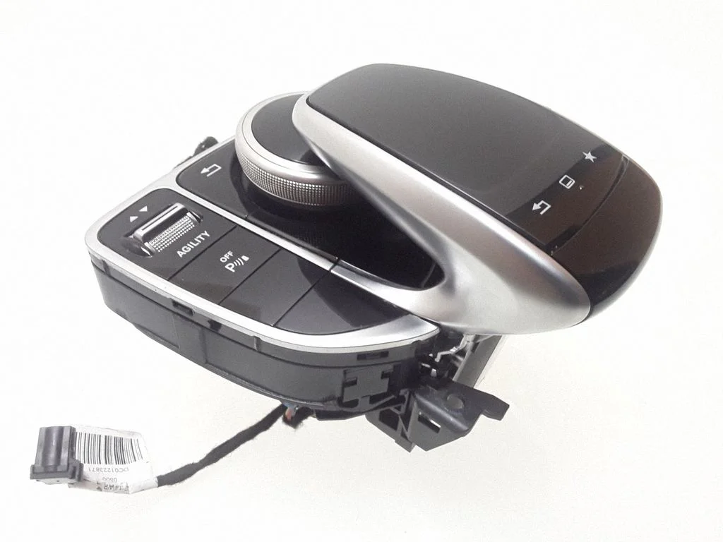 Head unit multimedia control – Mercedes-Benz C-Class W205 (2014-2021)