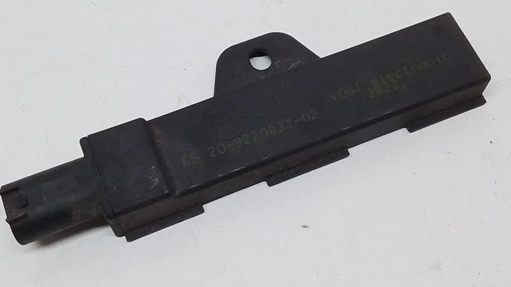 Keyless (KESSY) go control unit/module – BMW 5 Series F10 F11 (2009-2016)