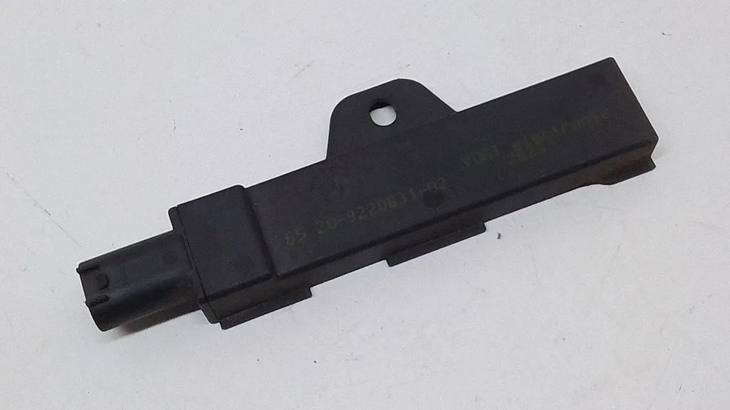 Keyless (KESSY) go control unit/module – BMW 5 Series F10 F11 (2009-2016)