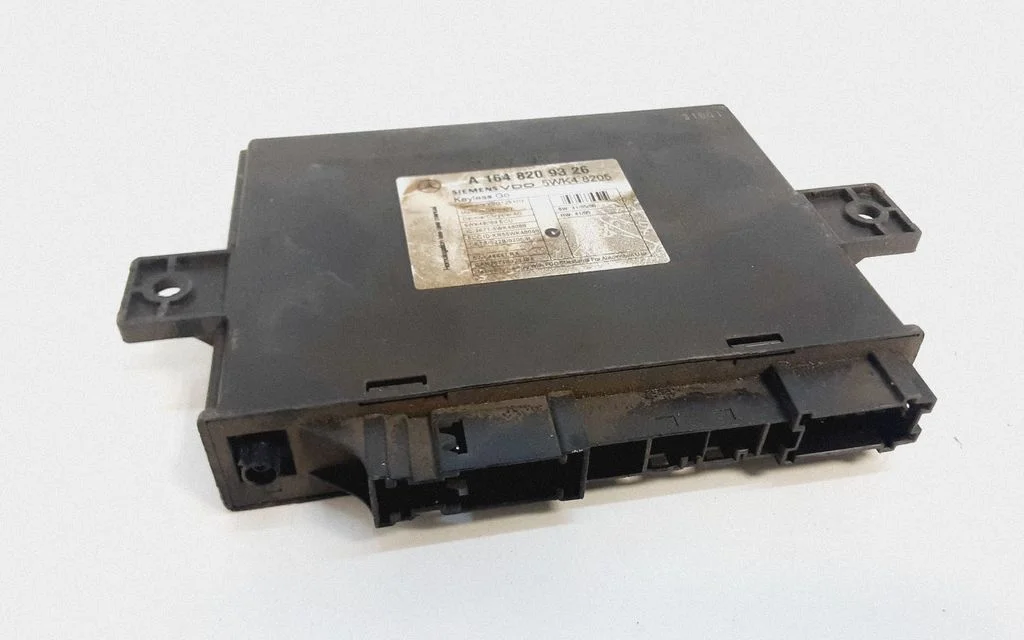 Keyless (KESSY) go control unit/module – Mercedes-Benz GL-Class X164 (2006-2012)