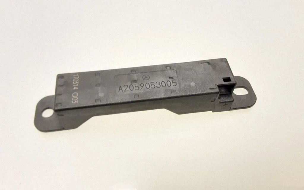 Keyless (KESSY) go control unit/module – Mercedes-Benz C-Class W205 (2014-2021)