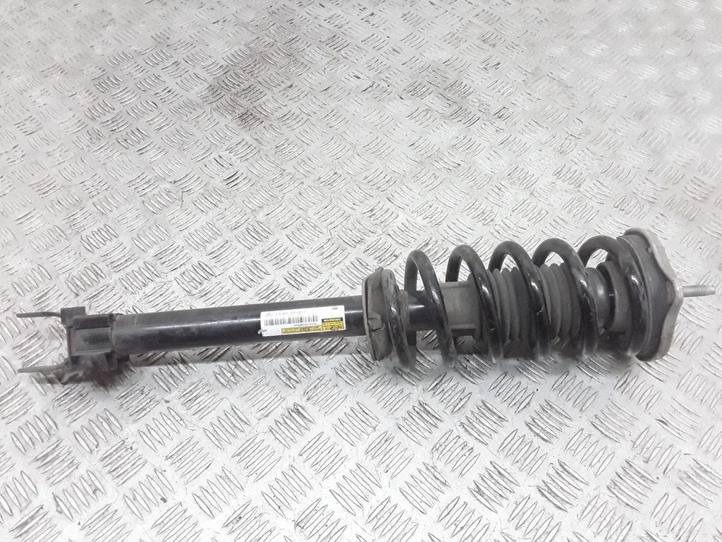 Front shock absorber with coil spring – Mercedes-Benz C-Class W205 (2014-2021)