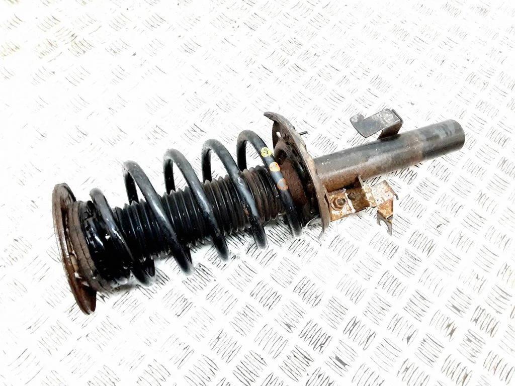 Front shock absorber with coil spring – Volvo XC60 (2009-2013)