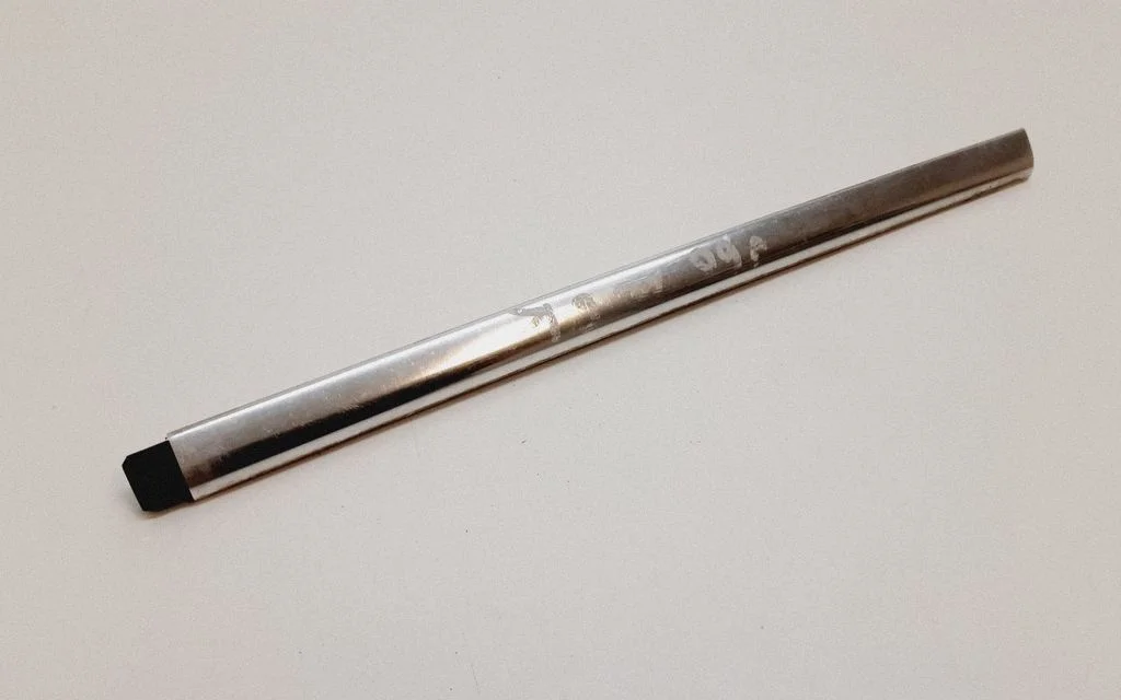 Rear door glass trim molding – rear left