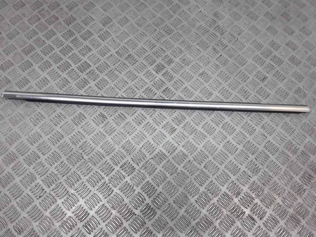 Rear door glass trim molding – rear left