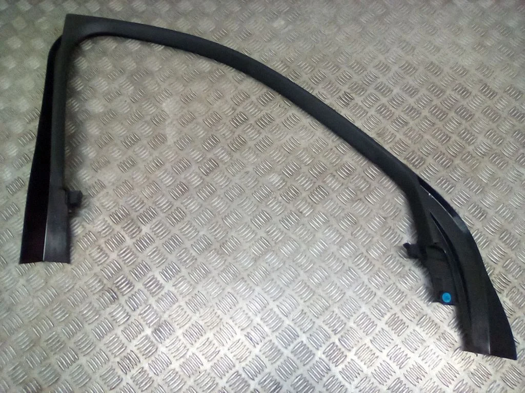 Front door glass trim molding – Volvo XC90 (2014-)