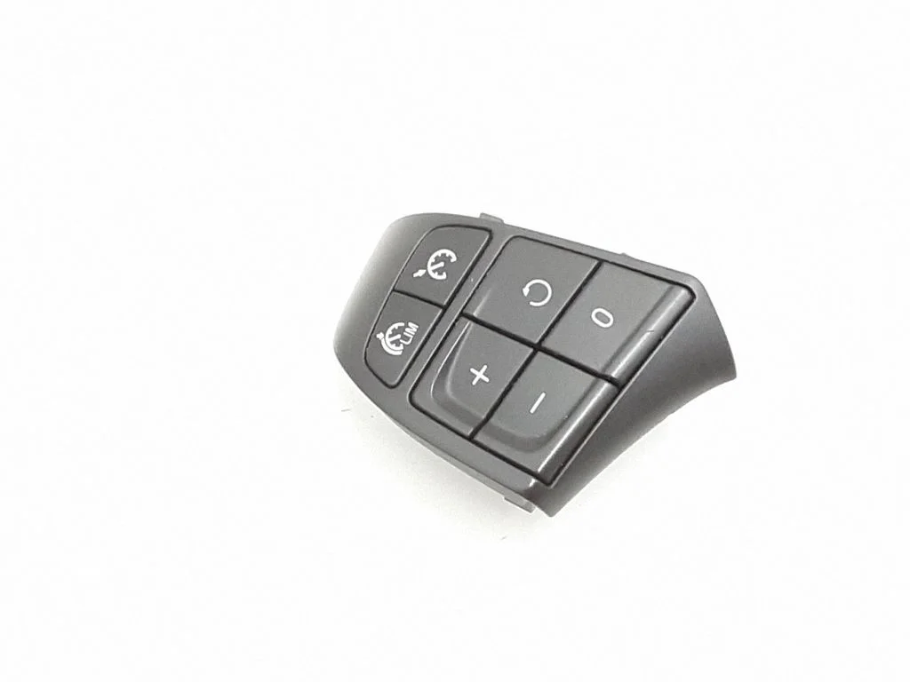 Steering wheel buttons/switches – Volvo S80 (2007-2013)