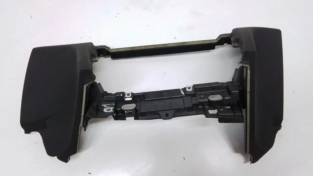 Panel trim 9143936