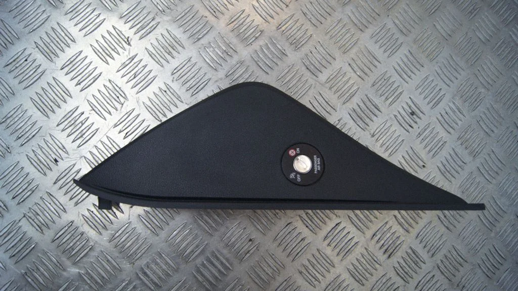 Armatuurlaua viimistlus 84766A4000
