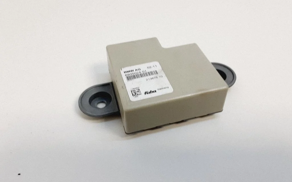Antenna control unit – BMW 7 Series F01 F02 F03 F04 (2008-2016)