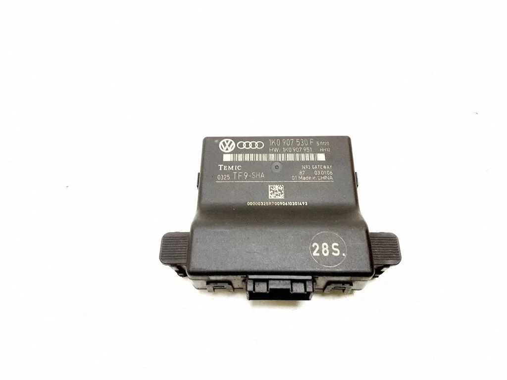 Gateway juhtmoodul – Volkswagen Passat CC (2008-2016)