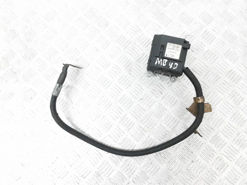 Electric engine pre-heating system (optional) – Mercedes-Benz S-Class W220 (1998-2006)