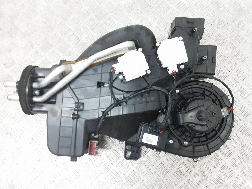 Obudowa nagrzewnicy – komplet – Dodge Durango III (2010-)