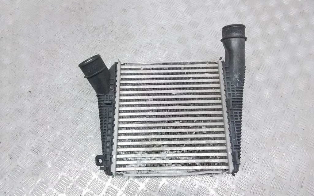 Starpdzesētāja (interkūlera) radiators – Porsche Panamera (971) (2017-2024)