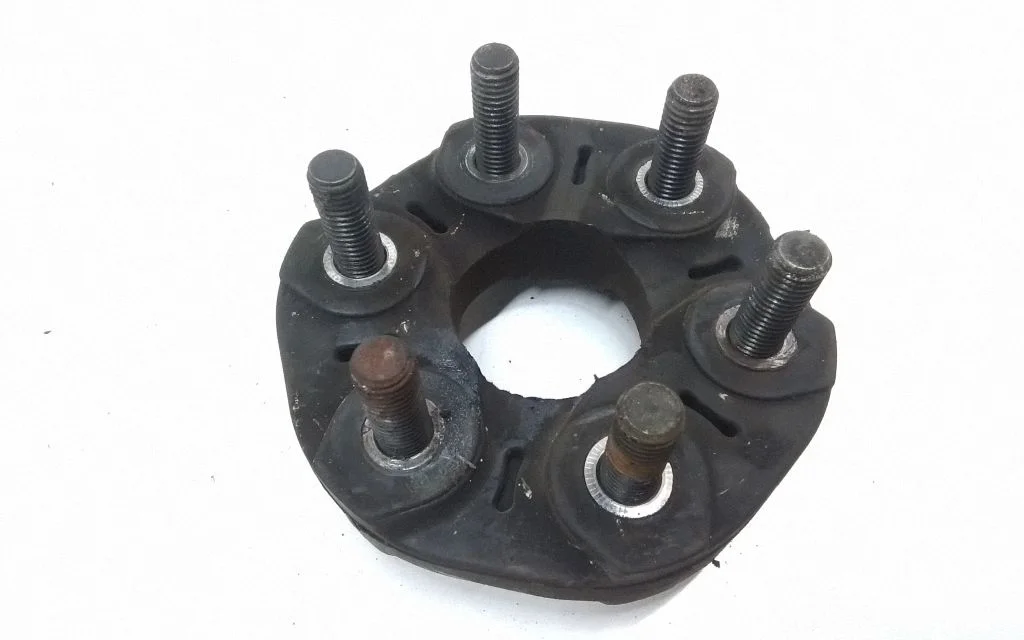 Rear prop shaft donut coupling/joint – Rolls-Royce Silver Spur (1980-1998)