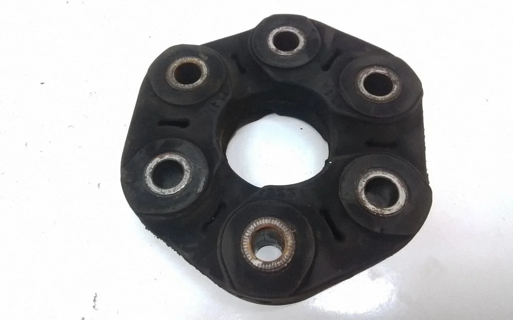Rear prop shaft donut coupling/joint – Rolls-Royce Silver Spur (1980-1998)