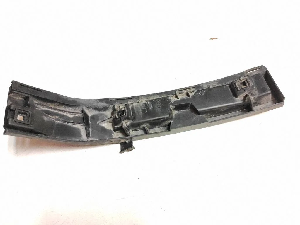 Tagumise kaitseraua kinnitusklamber – Volvo S80 (2007-2013)