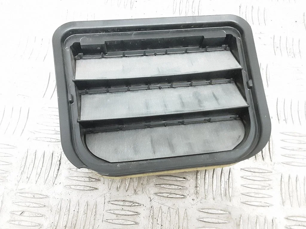 Quarter panel pressure vent – Volvo S90, V90 (2016-)
