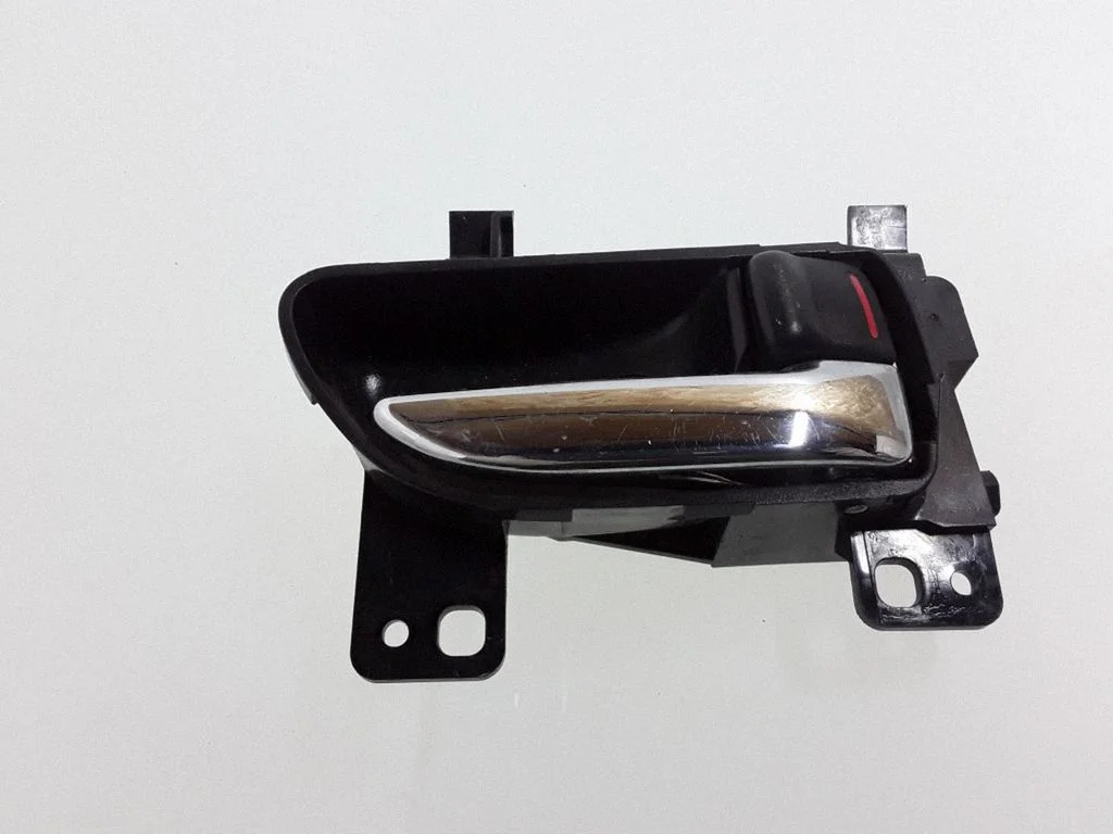 Front door interior handle – Subaru Outback (2009-2014)