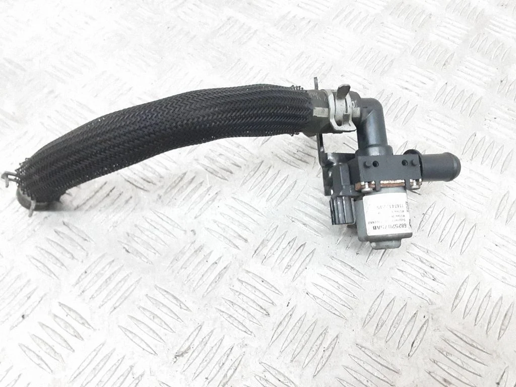 Elektryczna pompa cyrkulacyjna 68252075AB