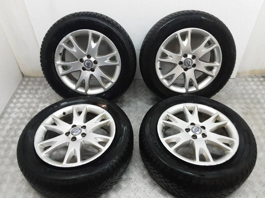 R18 alloy rim – Volvo XC90 (2007-2014)